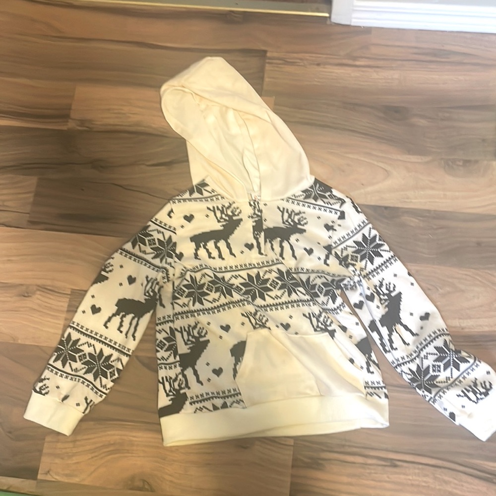 PatPat sweater for boys or girls. Never worn.